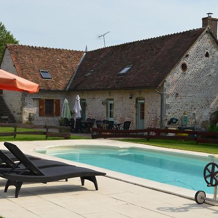 La Ferme Du Chateau Bed & Breakfast Tresnay ภายนอก รูปภาพ