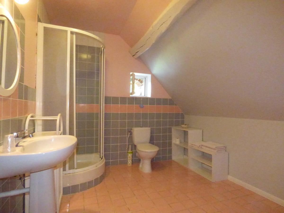 La Ferme Du Chateau Bed & Breakfast Tresnay ภายนอก รูปภาพ