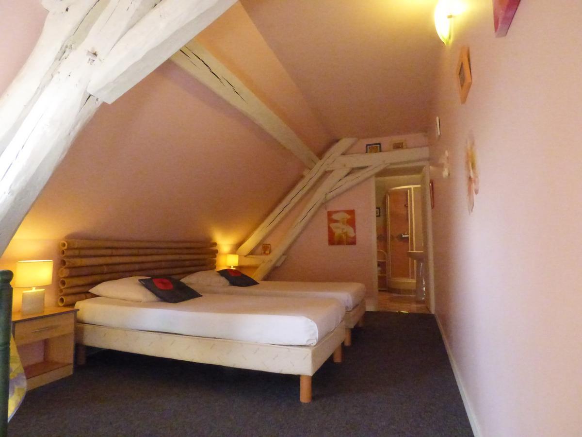 La Ferme Du Chateau Bed & Breakfast Tresnay ภายนอก รูปภาพ